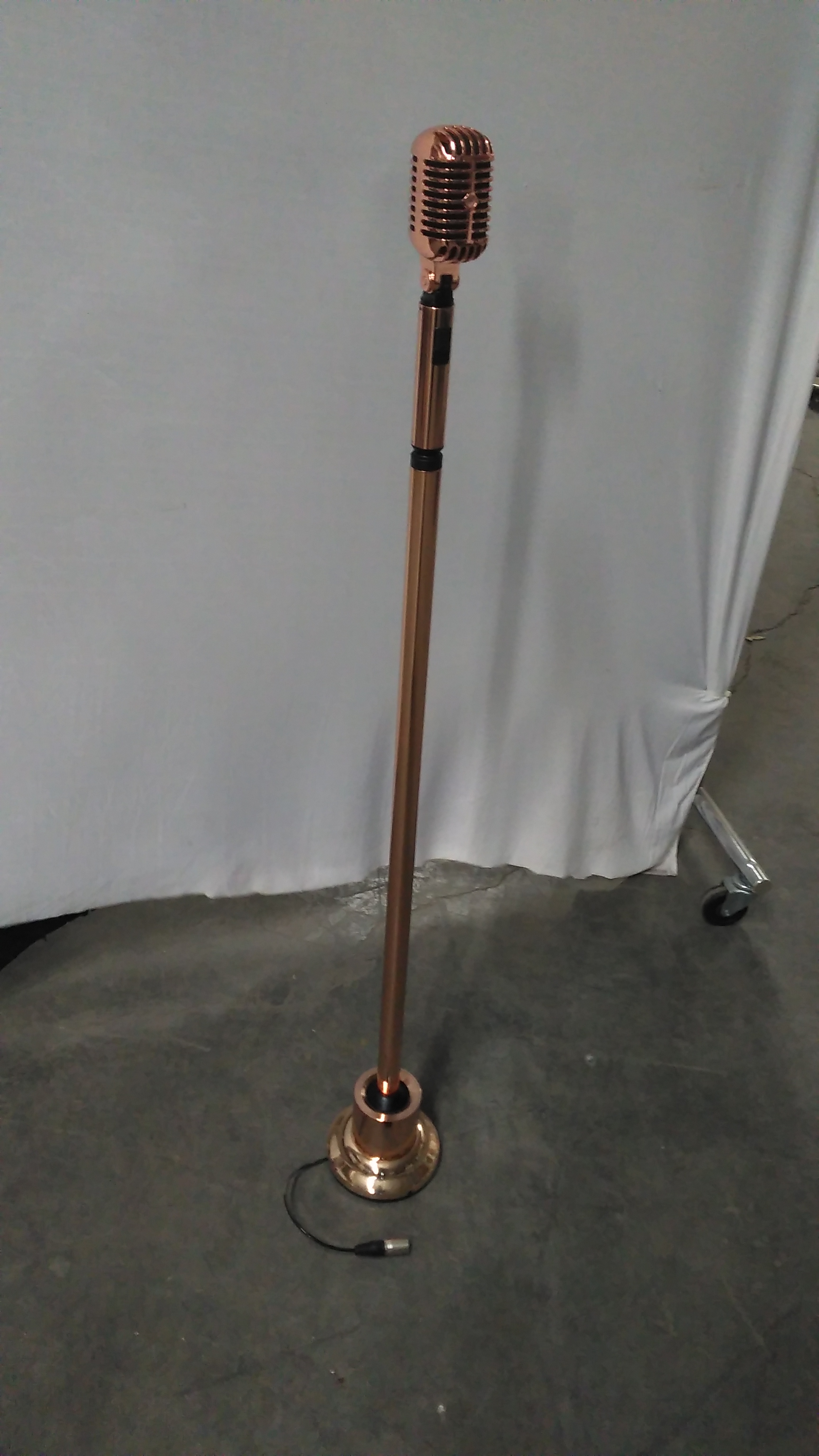 Retro 1930 Swing Microphone on Stand